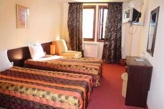 Отель Отель Елена Арбанаси Двухместный номер с 1 кроватью или 2 отдельными кроватями и хорошим видом-3